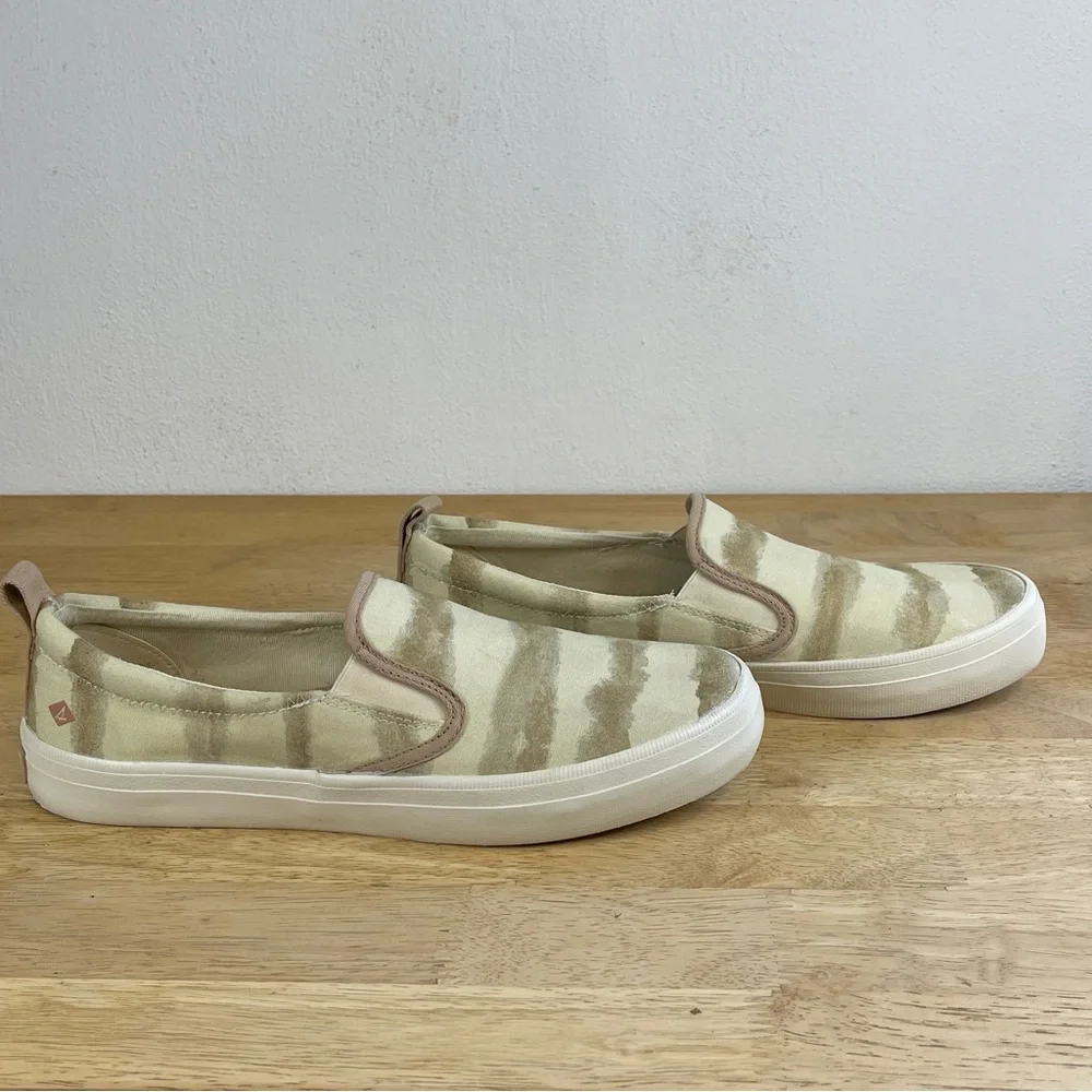 Sperry Women's Crest Tie Dyed Slip on Sneakers Sz 8